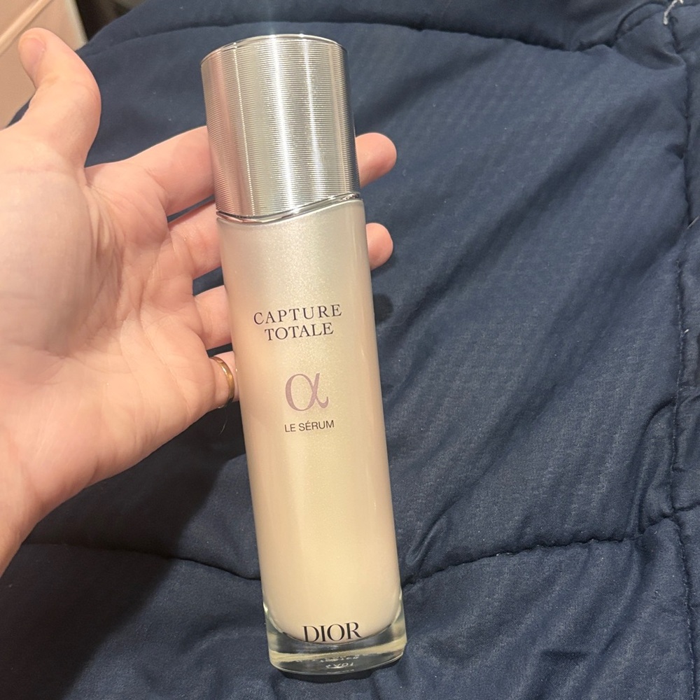NWOB- Dior Capture Totale Le Serum 3.4oz